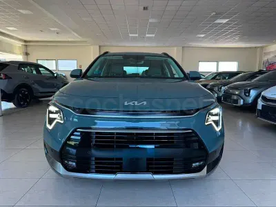 Nuevo Kia Niro 138 CV (101 kW) 2025 Verde SUV