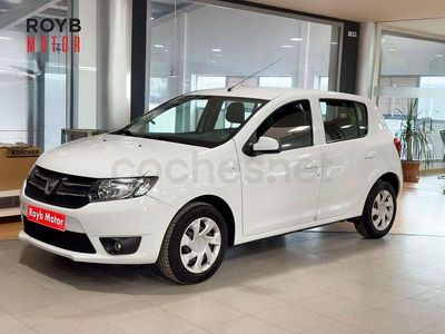 Usado Dacia Sandero Comfort 90 CV (66 kW) 2016 Blanco Berlina