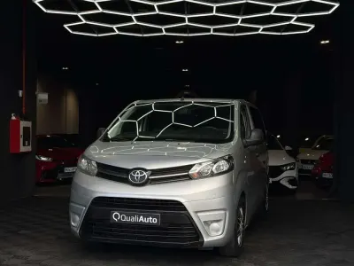 Usado Toyota Proace Advance 120 CV (88 kW) 2019 Gris Monovolumen