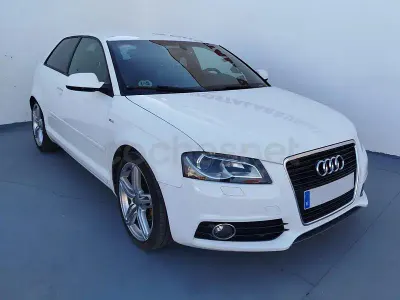 Usado Audi A3 Ambition 150 CV (110 kW) 2013 Blanco Berlina
