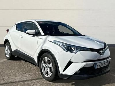 Käytetty Toyota C-HR Active 122 HP (89 kW) 2019 Valkoinen Katumaasturi