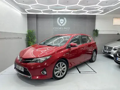Używany Toyota Auris Hybrid