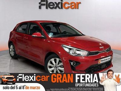 Usado Kia Rio 100 CV (73 kW) 2022 Rojo