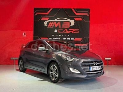 Gris / plata Usado 2016 Hyundai i30 GO! Berlina | 5900 € (Precio justo)
