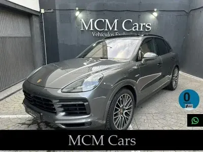 Usado Porsche Cayenne E-Hybrid 462 CV (339 kW) 2018 Gris SUV