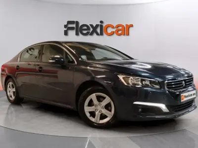 Usado Peugeot 508 Active 120 CV (88 kW) 2017 Azul Berlina