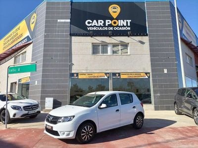 Usado Dacia Sandero Ambiance 75 CV (55 kW) 2014 Blanco Berlina