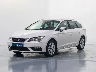Usado Seat Leon Style 115 CV (84 kW) 2019 Blanco Familiar