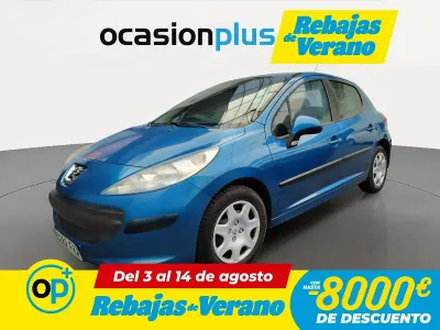 Usado Peugeot 207 90 CV (66 kW) 2006 Azul Utilitario