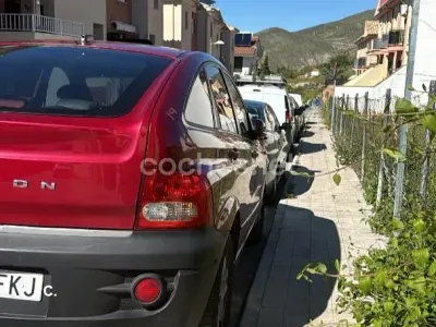 Usado SsangYong Actyon 141 CV (103 kW) 2007 Rojo SUV