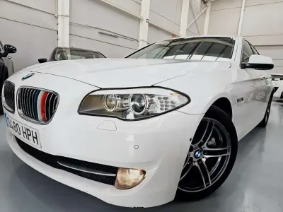 Używany BMW 520 Comfort Edition 184 KM (135 kW) 2013 Biały Sedan/Limuzyna