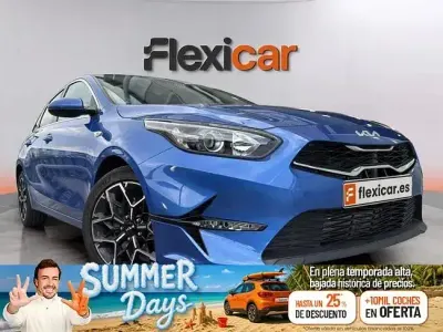Usado Kia Ceed 136 CV (100 kW) 2023 Azul Utilitario