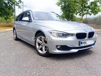 Usado BMW 318 143 CV (105 kW) 2014 Gris / plata Familiar