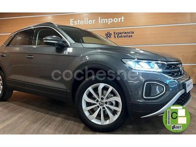 Gris / plata Usado 2022 VW T-Roc Life SUV | 25.600 € (Caro)