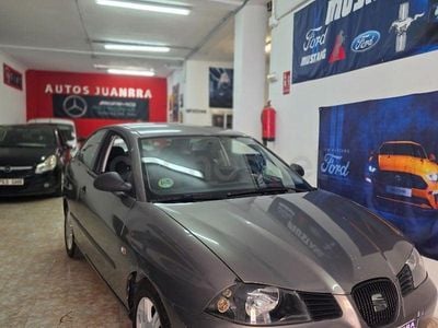 Usado Seat Ibiza Reference 64 CV (47 kW) 2005 Gris / plata Utilitario