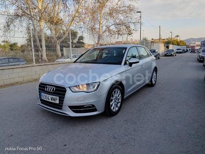 Gris / plata Usado 2013 Audi A3 Ambition Berlina | 11.700 € (Precio justo)