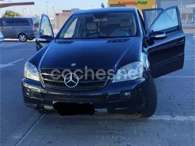 Usado Mercedes ML280 190 CV (139 kW) 2006 Azul SUV