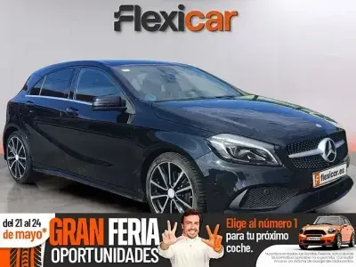 Usado Mercedes A200 AMG line 136 CV (100 kW) 2016 Negro Utilitario