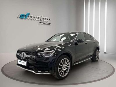 Usado Mercedes GLC300e 320 CV (235 kW) 2021 Negro Coupe