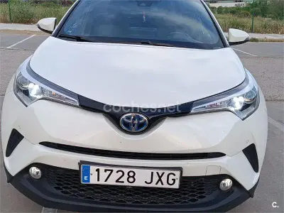 Usado Toyota C-HR Advance 122 CV (89 kW) 2017 Blanco SUV