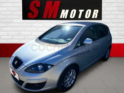 Usado Seat Altea Style 105 CV (77 kW) 2010 Gris Monovolumen