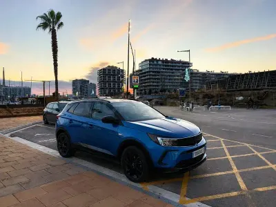 Usado Opel Grandland X 224 CV (164 kW) 2022 Azul SUV