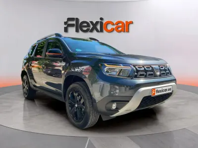 Usado Dacia Duster Extreme 131 CV (96 kW) 2022 Gris SUV