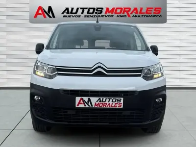Käytetty Citroën Berlingo Live 102 HP (75 kW) 2023 Valkoinen Tila-auto