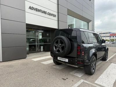 Używany Land Rover Defender SE Dynamic 250 KM (183 kW) 2025 Szary SUV