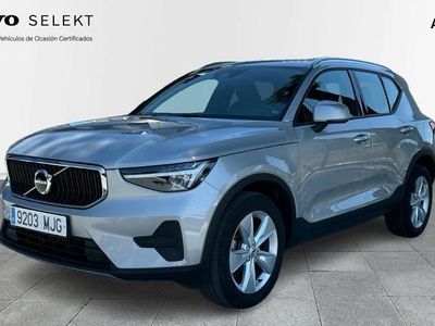 Begagnad Volvo XC40 Core 129 HK (94 kW) 2023 Silver SUV