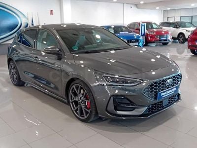 Usado Ford Focus ST 280 CV (205 kW) 2025 Gris / plata Berlina