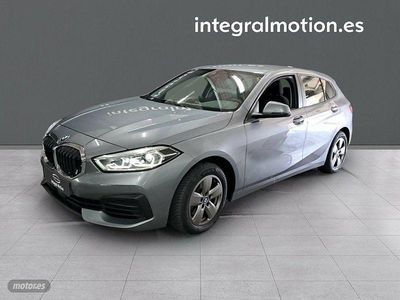 Usado BMW 118 149 CV (109 kW) 2023 Gris Utilitario