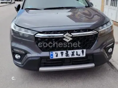 Usado Suzuki SX4 S-Cross 129 CV (94 kW) 2023 Gris / plata SUV