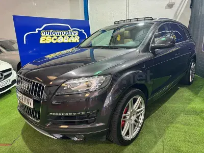 Usado Audi Q7 Ambition 245 CV (180 kW) 2015 Gris / plata SUV