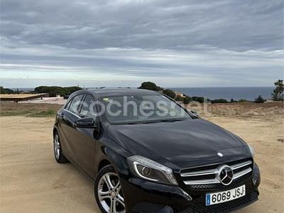 Usado Mercedes A200 Urban 136 CV (100 kW) 2013 Negro Berlina