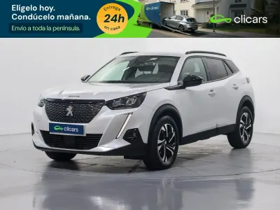 Usado Peugeot 2008 Allure 100 CV (73 kW) 2021 Blanco SUV