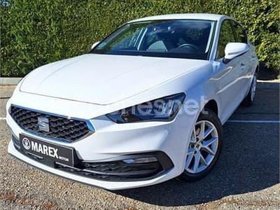 Usado Seat Leon Style 110 CV (80 kW) 2024 Blanco Berlina