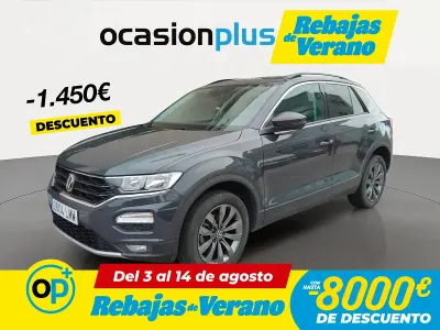 Usado VW T-Roc Advance 110 CV (80 kW) 2021 Gris / plata SUV