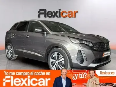 Usado Peugeot 3008 Allure 225 CV (165 kW) 2022 Gris / plata SUV