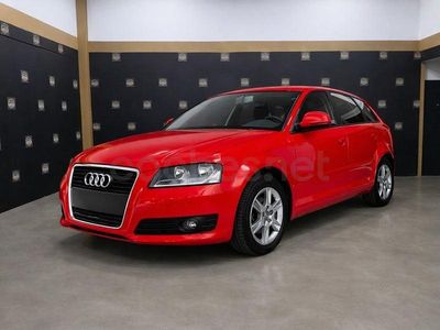 Usado Audi A3 Attraction 105 HP (77 kW) 2010 Vermelho Citadino