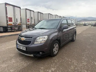 Usado Chevrolet Orlando LTZ 163 CV (119 kW) 2011 Gris / plata Monovolumen