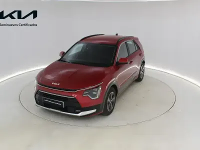 Usado Kia Niro 141 CV (103 kW) 2024 Rojo SUV