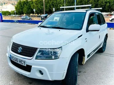 Usado Suzuki Grand Vitara 129 CV (94 kW) 2011 Blanco SUV
