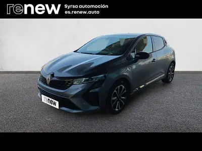 Usado Renault Clio V Techno 100 CV (73 kW) 2025 Gris Berlina