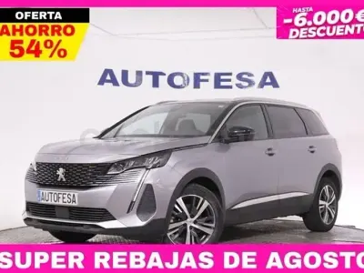 Usado Peugeot 5008 Allure 130 CV (95 kW) 2024 Gris / plata SUV