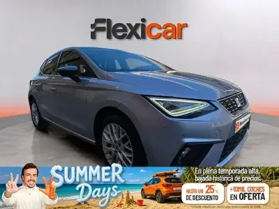 Usado Seat Ibiza 115 CV (84 kW) 2024 Gris Utilitario