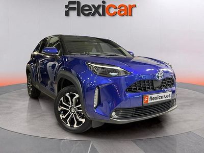 Usado Toyota Yaris Hybrid Active 116 CV (85 kW) 2023 Azul
