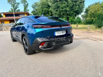 Usado Peugeot 408 GT GT 130 CV (95 kW) 2023 Azul Berlina