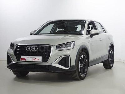 Usado Audi Q2 S-Line 116 CV (85 kW) 2025 Gris / plata SUV