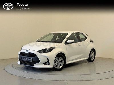 Usado Toyota Yaris Hybrid Business Edition 116 CV (85 kW) 2022 Blanco Berlina